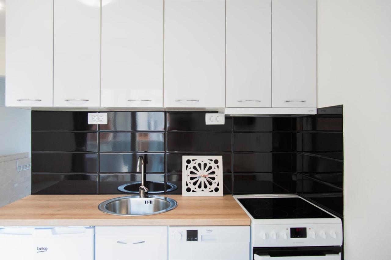 Soko Apartments Huoneistohotelli Soko Херцег Нови Екстериор снимка